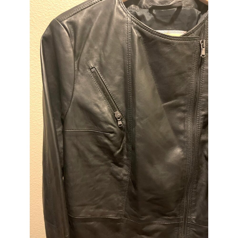 Authentic Vintage De Luxe Italian Black Leather Jacket Sz Women 44 M Zippers - Picture 4 of 12